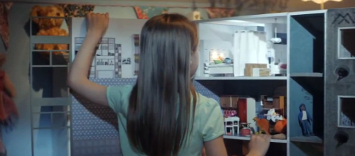 spot ikea muñecas